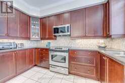 4831 COLUMBUS DRIVE | Burlington Ontario | Slide Image Seventeen