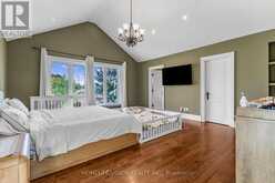 80 NORTH HEIGHTS ROAD | Toronto Ontario | Slide Image Sixteen