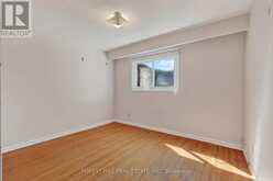 4 GLENSTROKE DRIVE | Toronto Ontario | Slide Image Twelve