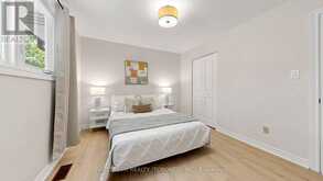 297 TOLL GATE BOULEVARD | Waterloo Ontario | Slide Image Sixteen