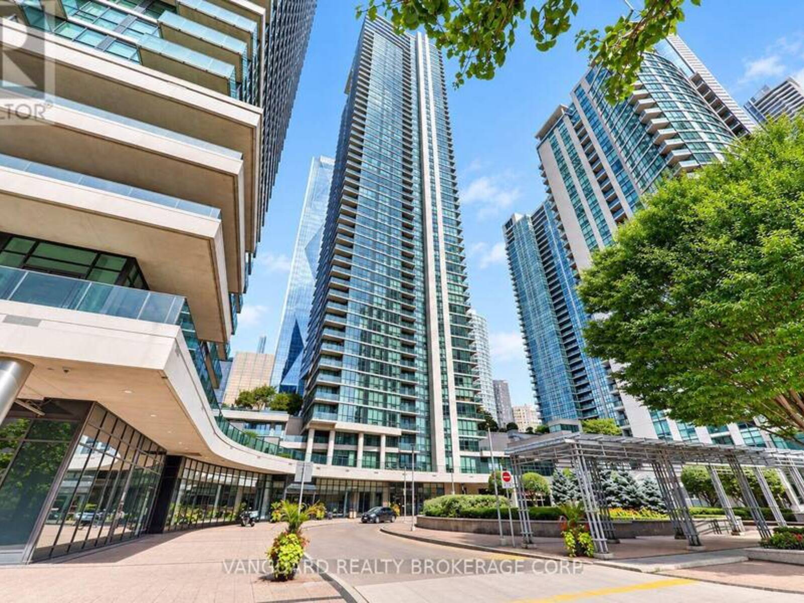 5104 - 16 HARBOUR STREET, Toronto, Ontario M5J 2C7