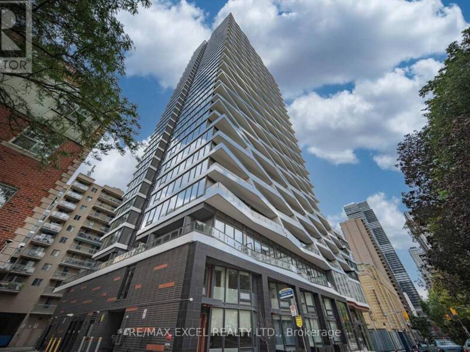 3203 - 85 WOOD STREET, Toronto, Ontario M4Y 0E8
