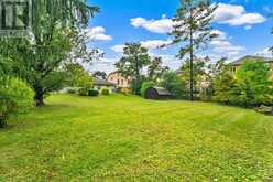 22 POPLAR DRIVE | Richmond Hill Ontario | Slide Image Six