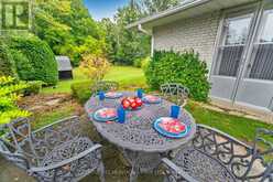 22 POPLAR DRIVE | Richmond Hill Ontario | Slide Image Eight