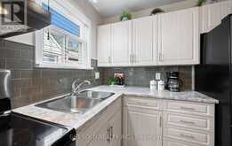 25 ALLENBY AVENUE | Toronto Ontario | Slide Image Twelve