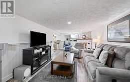 25 ALLENBY AVENUE | Toronto Ontario | Slide Image Thirty-five