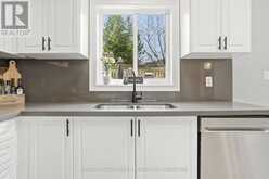 14 KENYON CRESCENT | Grimsby Ontario | Slide Image Twelve