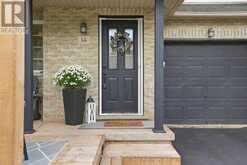 14 KENYON CRESCENT | Grimsby Ontario | Slide Image Four