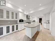92 INGLEWOOD DRIVE | Toronto Ontario | Slide Image Twelve