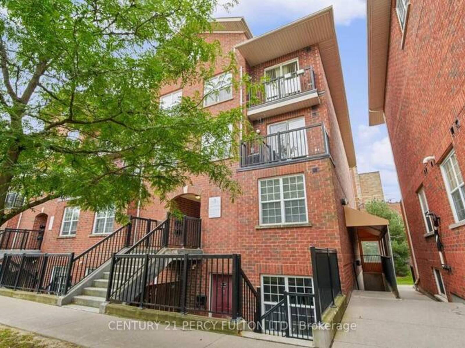 101 - 45 STRANGFORD LANE, Toronto, Ontario M1L 0E5