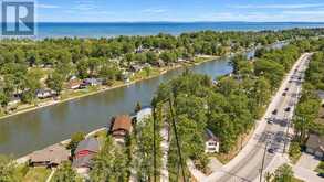 2026 RIVER ROAD W | Wasaga Beach Ontario | Slide Image Two