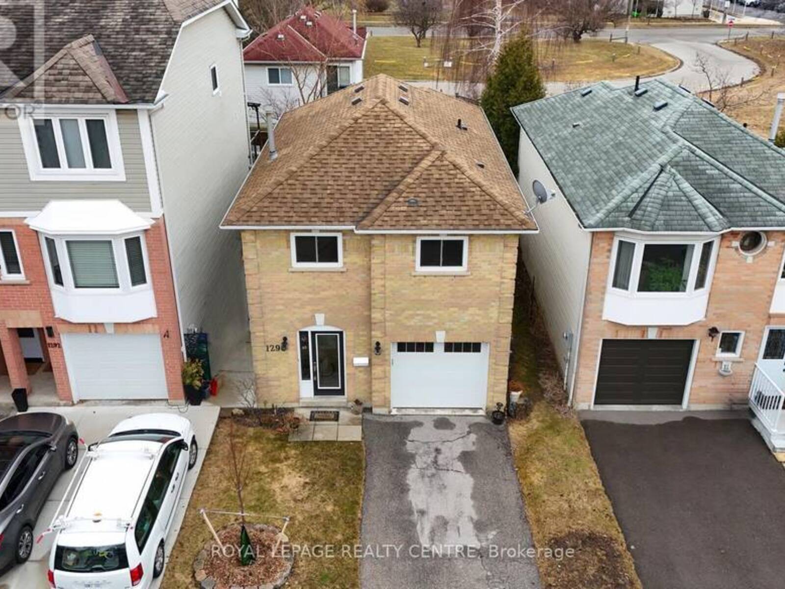1296 WOODHILL COURT, Mississauga, Ontario L5E 3H1
