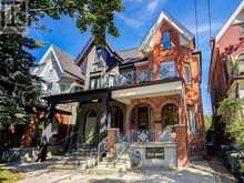 431 MANNING AVENUE | Toronto Ontario | Slide Image Three