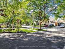 29 REDMOND DRIVE | Ajax Ontario | Slide Image Four