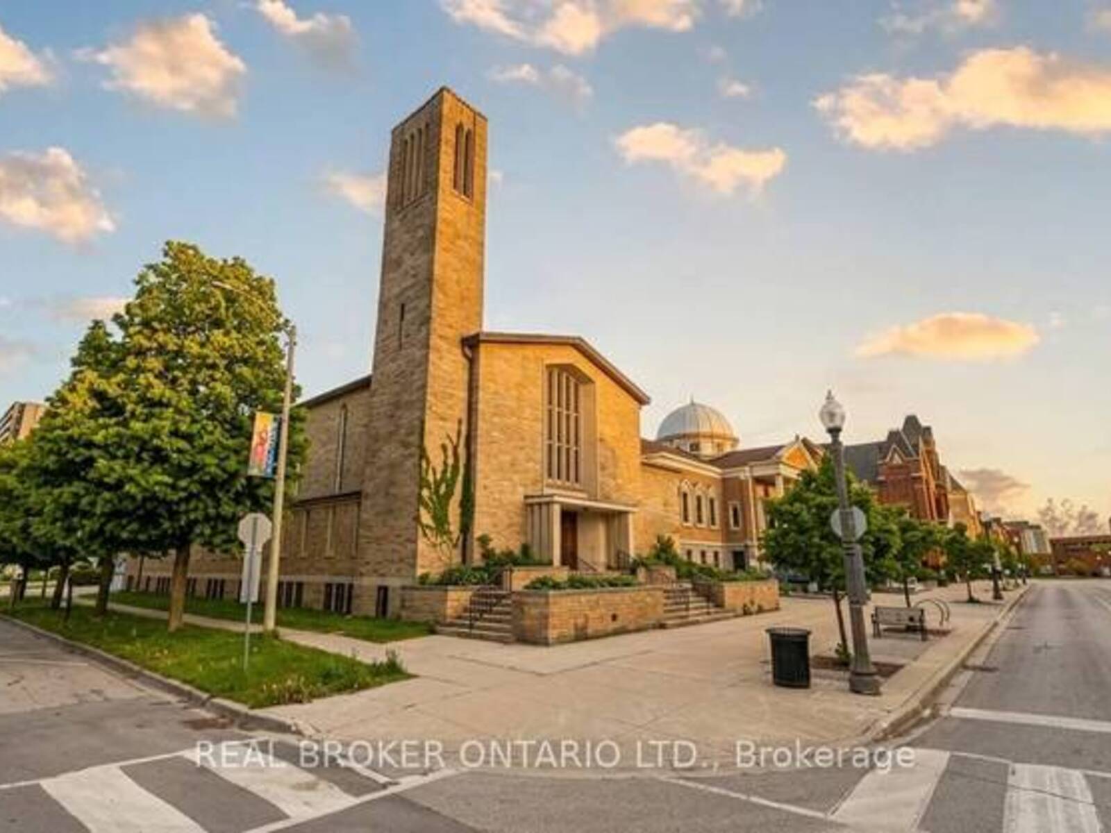 97 WELLINGTON STREET, Brantford, Ontario N3T 2M1