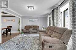 3992 LONGFELLOW AVENUE | Windsor Ontario | Slide Image Six
