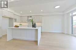 518 MARKAY COMMON | Burlington Ontario | Slide Image Thirteen