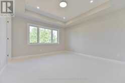 518 MARKAY COMMON | Burlington Ontario | Slide Image Twenty