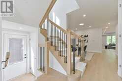 518 MARKAY COMMON | Burlington Ontario | Slide Image Three