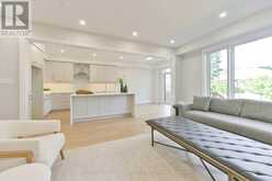 518 MARKAY COMMON | Burlington Ontario | Slide Image Eight