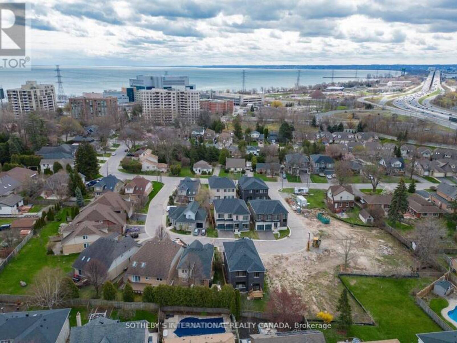 510 MARKAY COMMON, Burlington, Ontario L7S 0A6