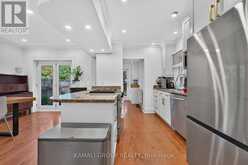 19 BELLE AYRE BOULEVARD | Toronto Ontario | Slide Image Twelve