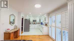303 HICKORY CIRCLE | Oakville Ontario | Slide Image Twelve