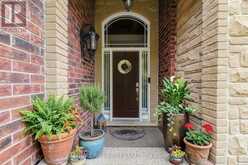 214 CLOVERLEAF DRIVE | Hamilton Ontario | Slide Image Twelve