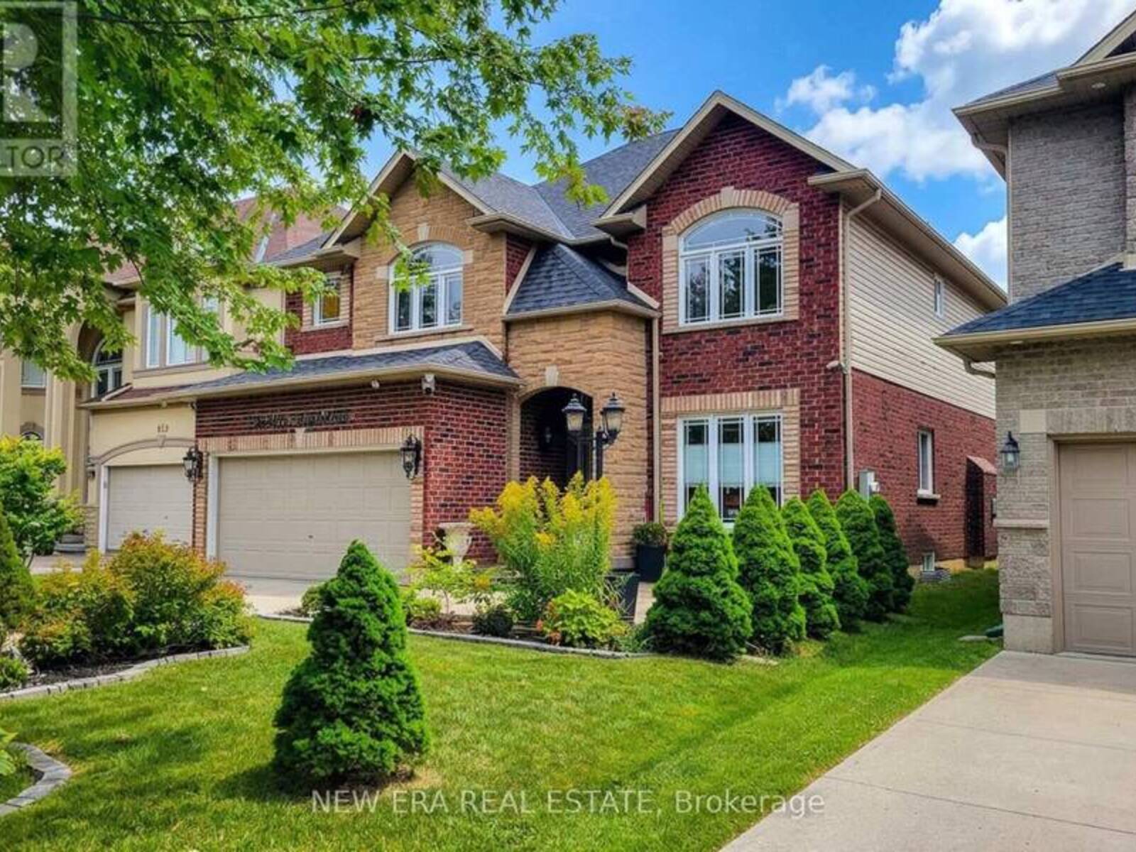 214 CLOVERLEAF DRIVE, Hamilton, Ontario L9K 1T4