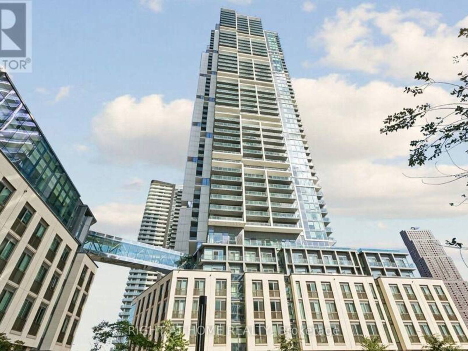 1705 - 7890 JANE STREET, Vaughan, Ontario L4K 0K9