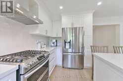 20 RAYMORE DRIVE | Toronto Ontario | Slide Image Fifteen
