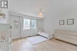 20 RAYMORE DRIVE | Toronto Ontario | Slide Image Thirty