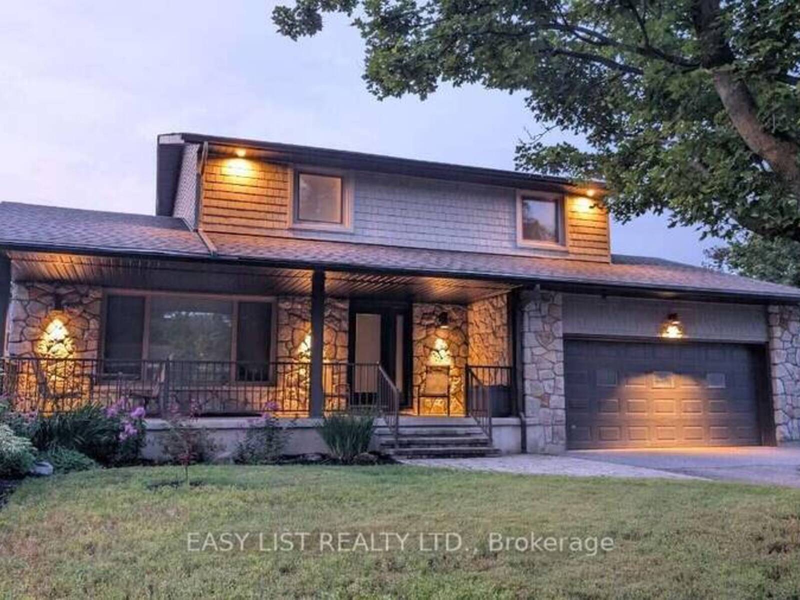 1895 SAVOY PLACE, Ottawa, Ontario K2C 0W2
