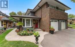 4045 TAFFEY CRESCENT | Mississauga Ontario | Slide Image Three