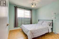 557 GLEN MANOR BOULEVARD | Waterloo Ontario | Slide Image Thirteen