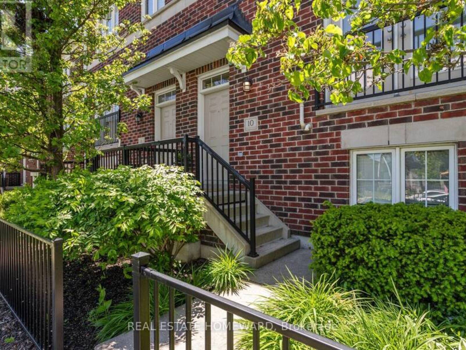 10 - 571 LONGWORTH AVENUE E, Clarington, Ontario L1C 0H3