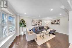 43 FIELDWOOD DRIVE | Toronto Ontario | Slide Image Eleven
