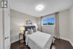 43 FIELDWOOD DRIVE | Toronto Ontario | Slide Image Sixteen