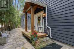 19 STANLEY AVENUE | Oro-Medonte Ontario | Slide Image Nine