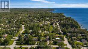 20 DOROTHYS DRIVE | Oro-Medonte Ontario | Slide Image Three