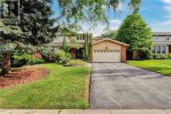 2284 MANSFIELD DRIVE | Burlington Ontario | Slide Image Two