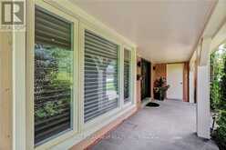 2284 MANSFIELD DRIVE | Burlington Ontario | Slide Image Three