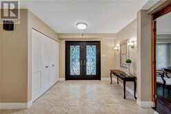 2284 MANSFIELD DRIVE | Burlington Ontario | Slide Image Five