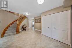 2284 MANSFIELD DRIVE | Burlington Ontario | Slide Image Six