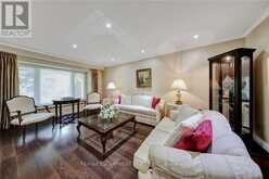 2284 MANSFIELD DRIVE | Burlington Ontario | Slide Image Nine