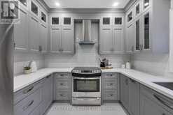 20 TRISH DRIVE | Richmond Hill Ontario | Slide Image Eighteen