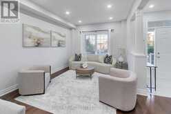 20 TRISH DRIVE | Richmond Hill Ontario | Slide Image Five