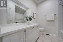 126 HARTNEY DRIVE | Richmond Hill Ontario | Slide Image Thirty