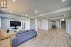 126 HARTNEY DRIVE | Richmond Hill Ontario | Slide Image Thirty-three