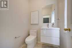 126 HARTNEY DRIVE | Richmond Hill Ontario | Slide Image Four
